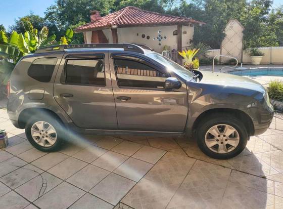 RENAULT DUSTER 1.6 16V SCE FLEX DYNAMIQUE MANUAL RENAULT DUSTER 1.6 16V SCE FLEX DYNAMIQUE MANUAL